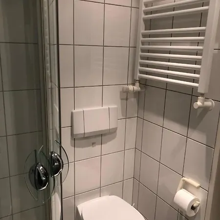 Moderne Am Yachthafen *