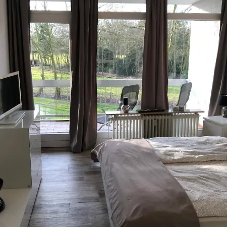 Moderne Am Yachthafen Apartment