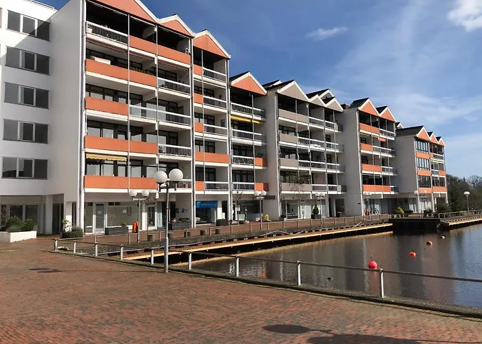 Moderne Am Yachthafen Apartman *